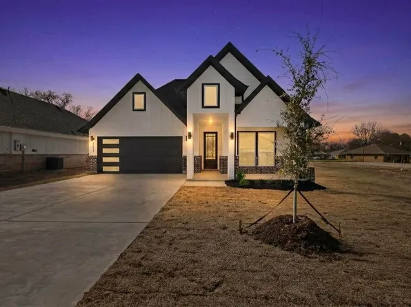 103 Boone St, Edgewood, TX 75117