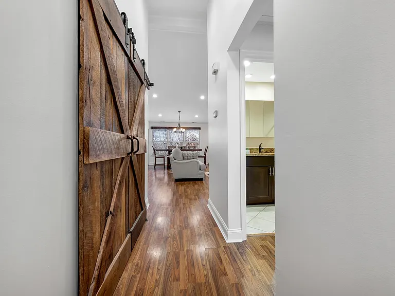 534 Oak Ridge Trails Ct — Photo 15