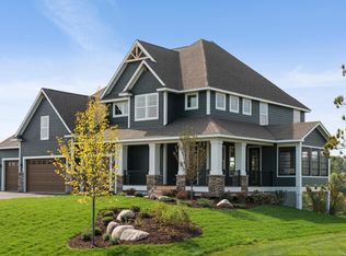 725 Crest Curv, Hudson, WI 54016