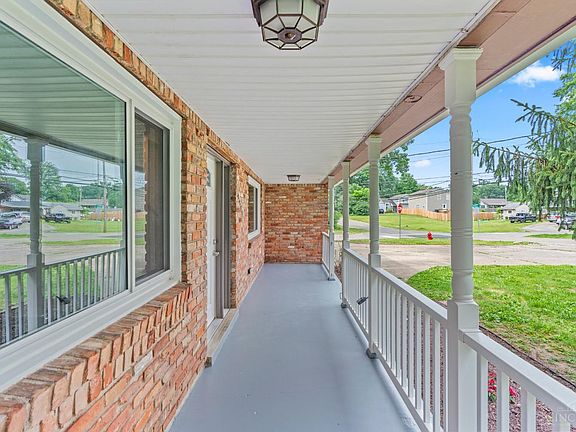 5th image of 8880 Primrose Dr