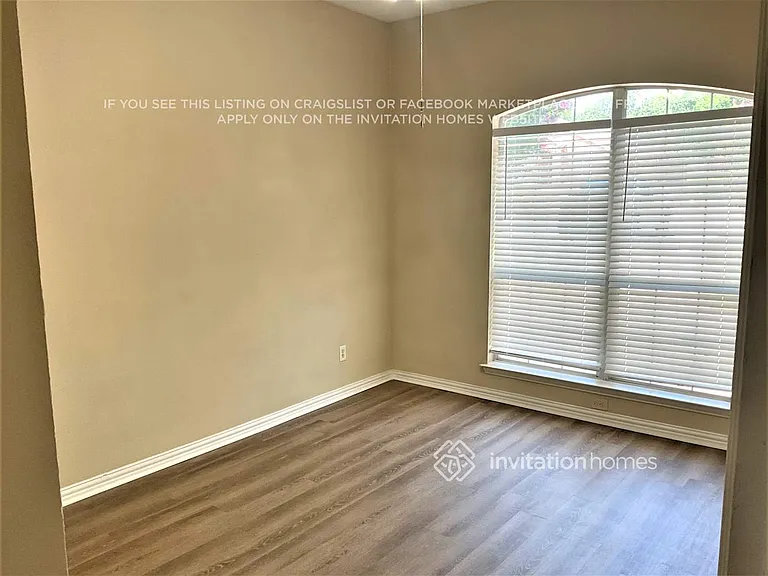 512 Hidden Meadow Ct — Photo 8