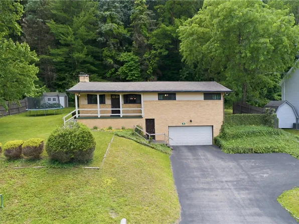 148 Dwellington Dr, Valencia, PA 16059