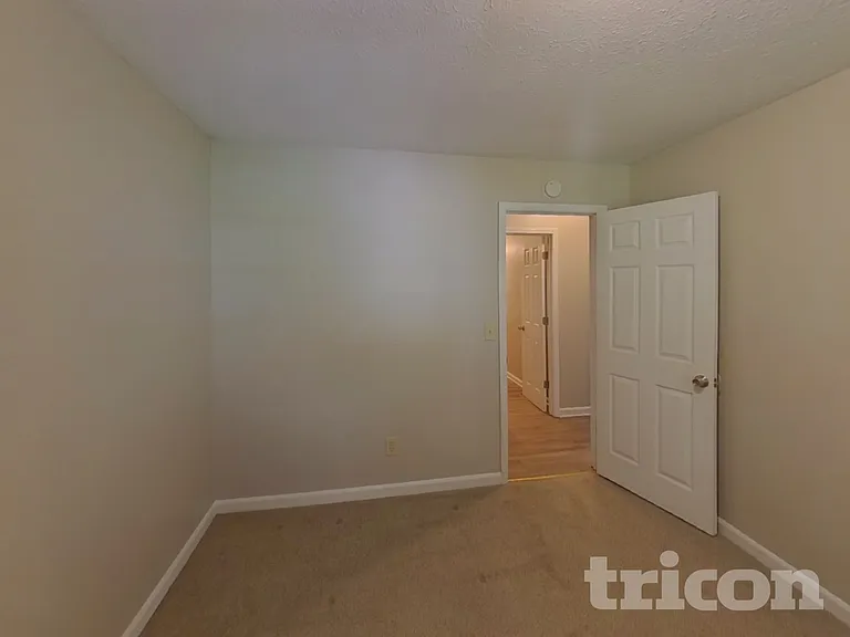 120 Elberta Dr — Photo 12