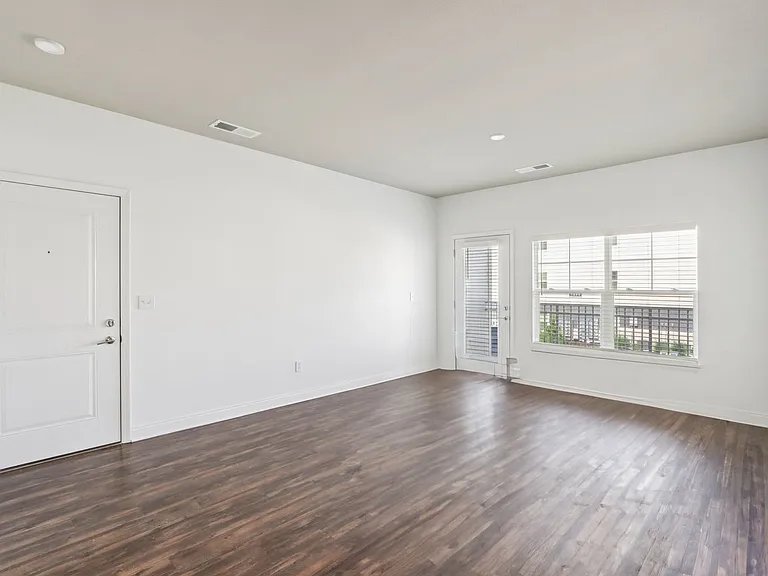 Precedent Flats | Specials Available — Photo 77