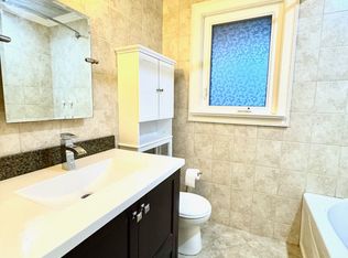 46 Burlingame Rd, Toronto, ON M8W 1Y8