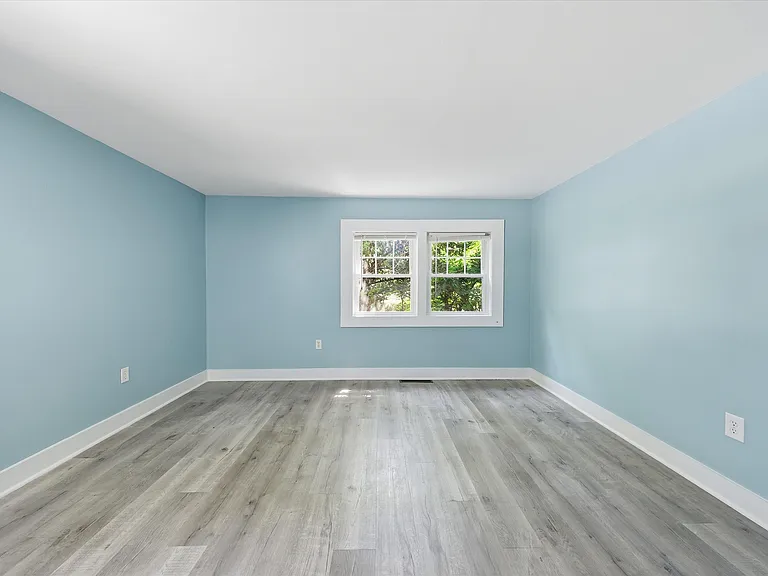 1072 Rocky Springs Rd — Photo 17