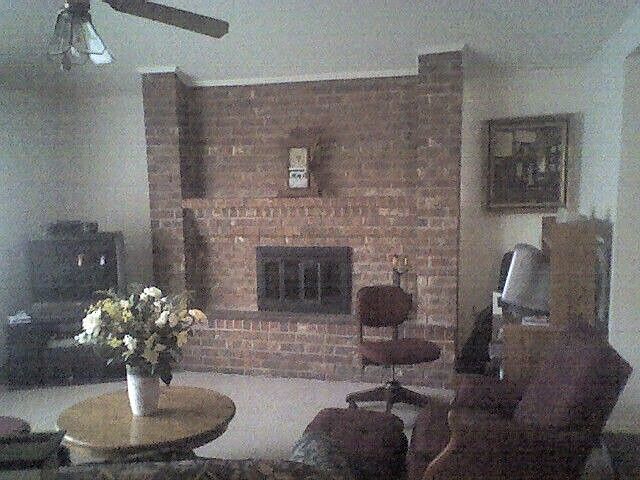 2nd image of 308 W Lisa Ln