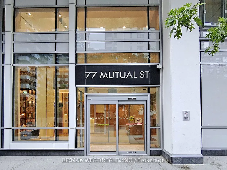 77 Mutual St #708 — Photo 2