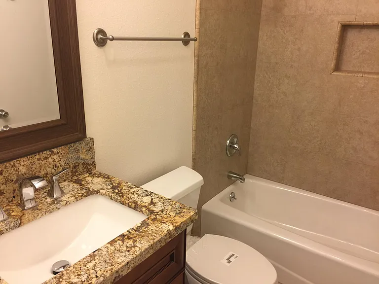 562 Hermes Ave — Photo 8