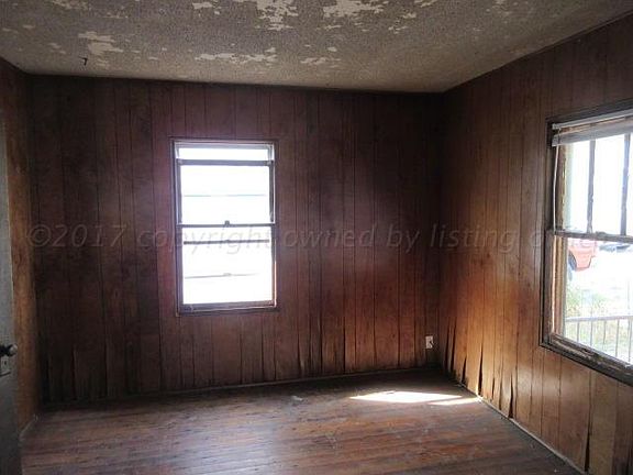 2nd image of 1119 S Dwight St