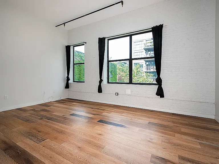 945 Bergen St #502 — Photo 4