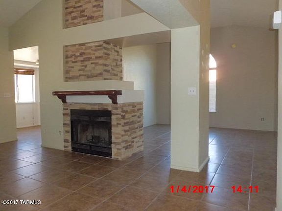 3rd image of 7512 S Placita De La Sombra