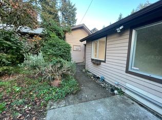 9724 32nd St SE #B, Lake Stevens, WA 98258
