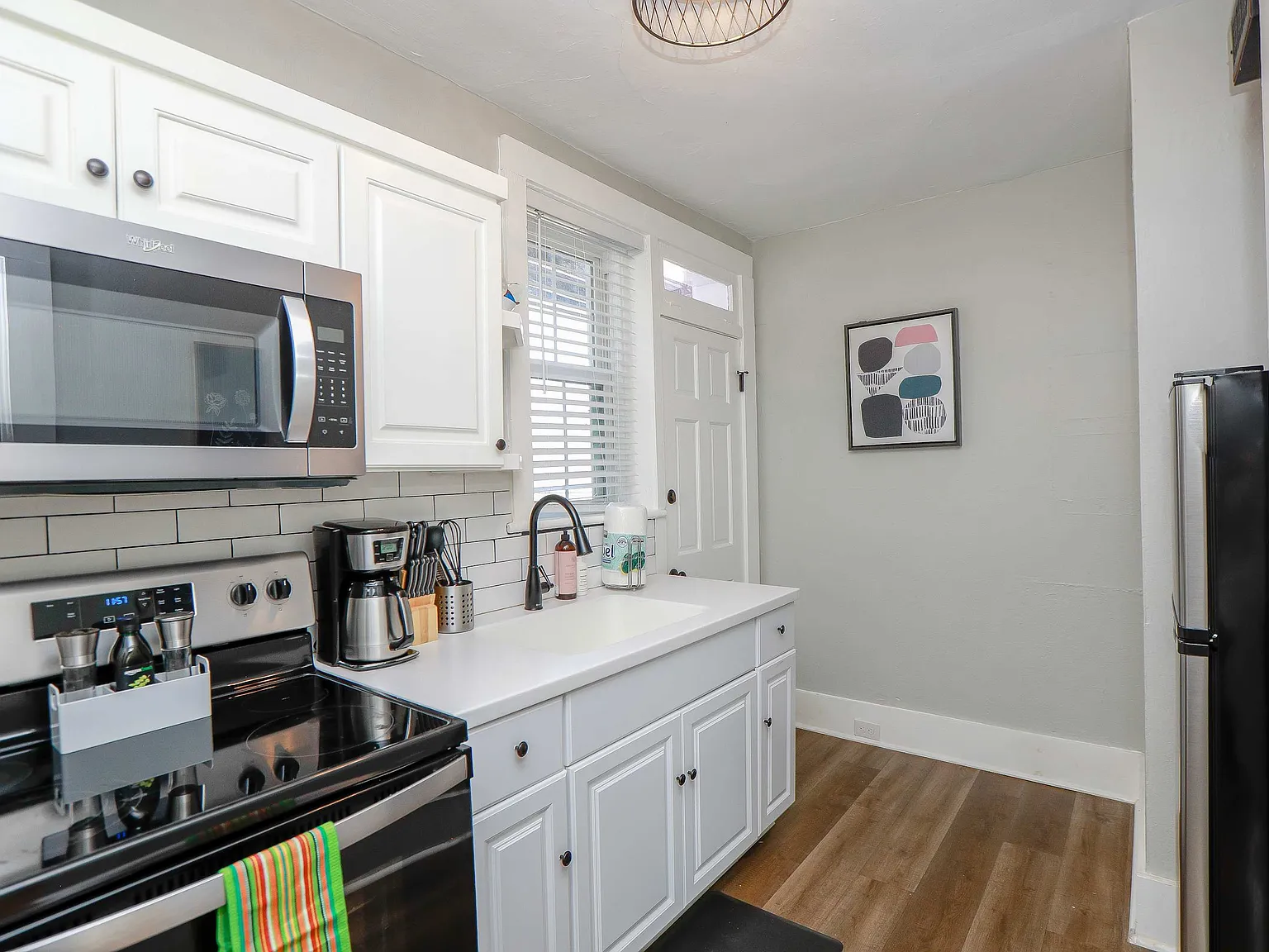 2 bed, 1000 sqft, $2,550 — Photo 4
