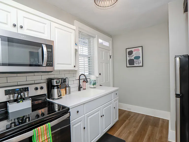 832 Brandon Ave #6 — Photo 4