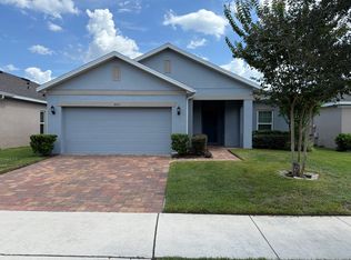 9511 Oglethorpe Dr, Groveland, FL 34736