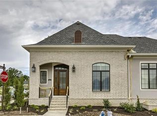 9253 Parkside Dr, Prairie Village, KS 66207