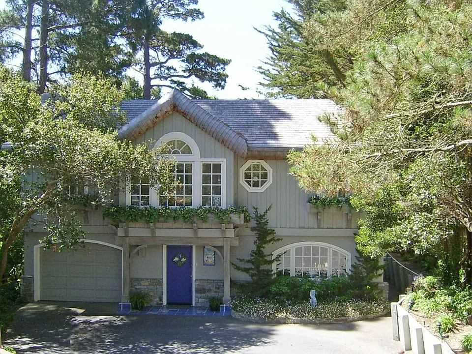 3342 Ocean Ave