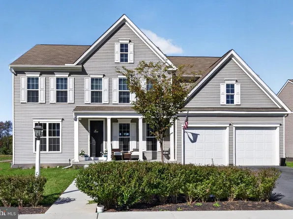 221 Moorefield St, Mechanicsburg, PA 17055