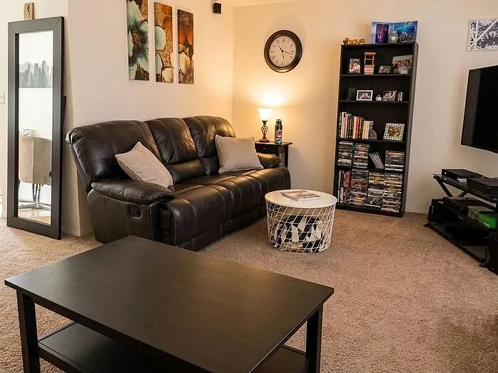 2 bed, 1.0 bath, 955 sqft, $1,395 — Photo 3