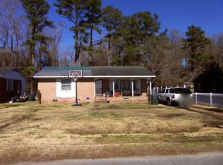 1902 Cedar Ln, Kinston, NC 28501
