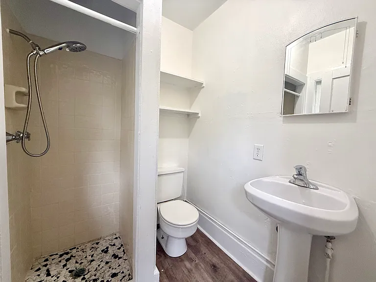 1017 6th St S #3 — Photo 10