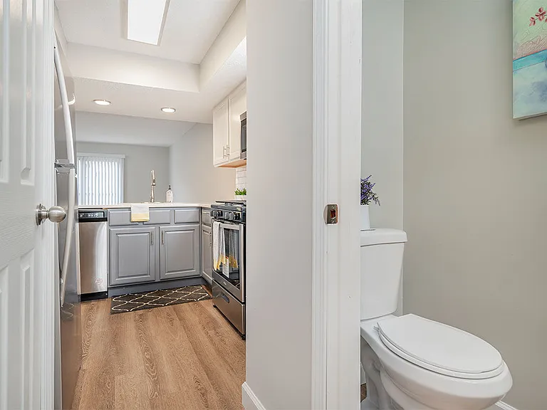 Mason Row Townhomes — Photo 9