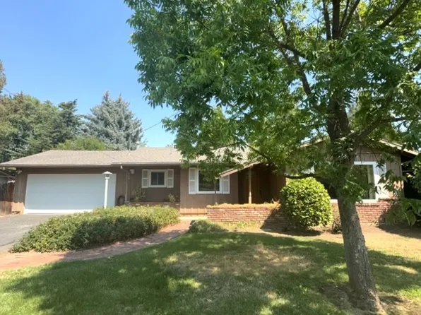 615 Beverly Way, Jacksonville, OR 97530