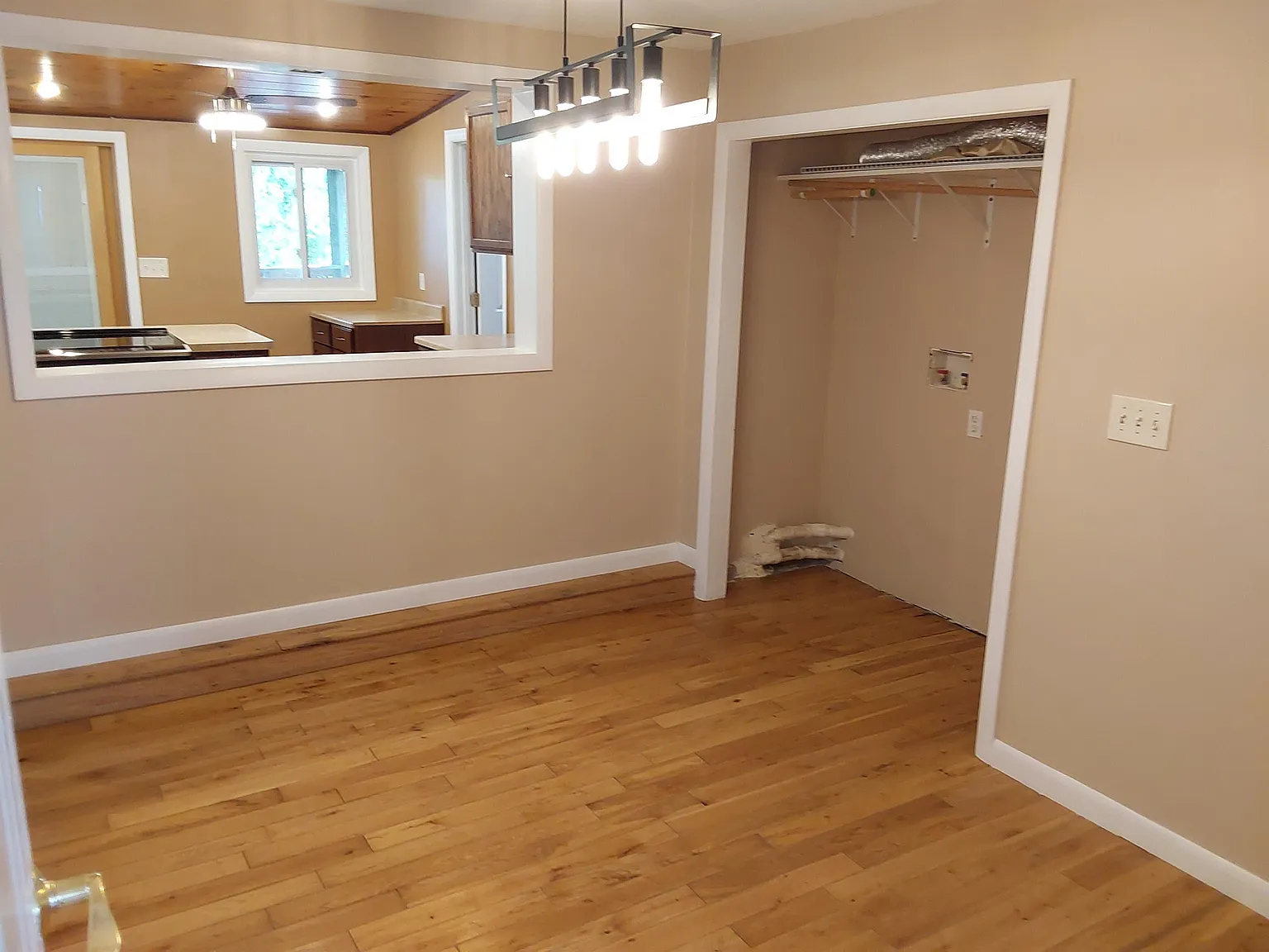 2 bed, 1.0 bath, 920 sqft, $2,500 — Photo 4