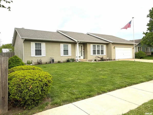 2613 Stratford Dr, Springfield, IL 62704