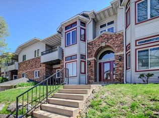 2221 Luann Ln APT 5, Madison, WI 53713