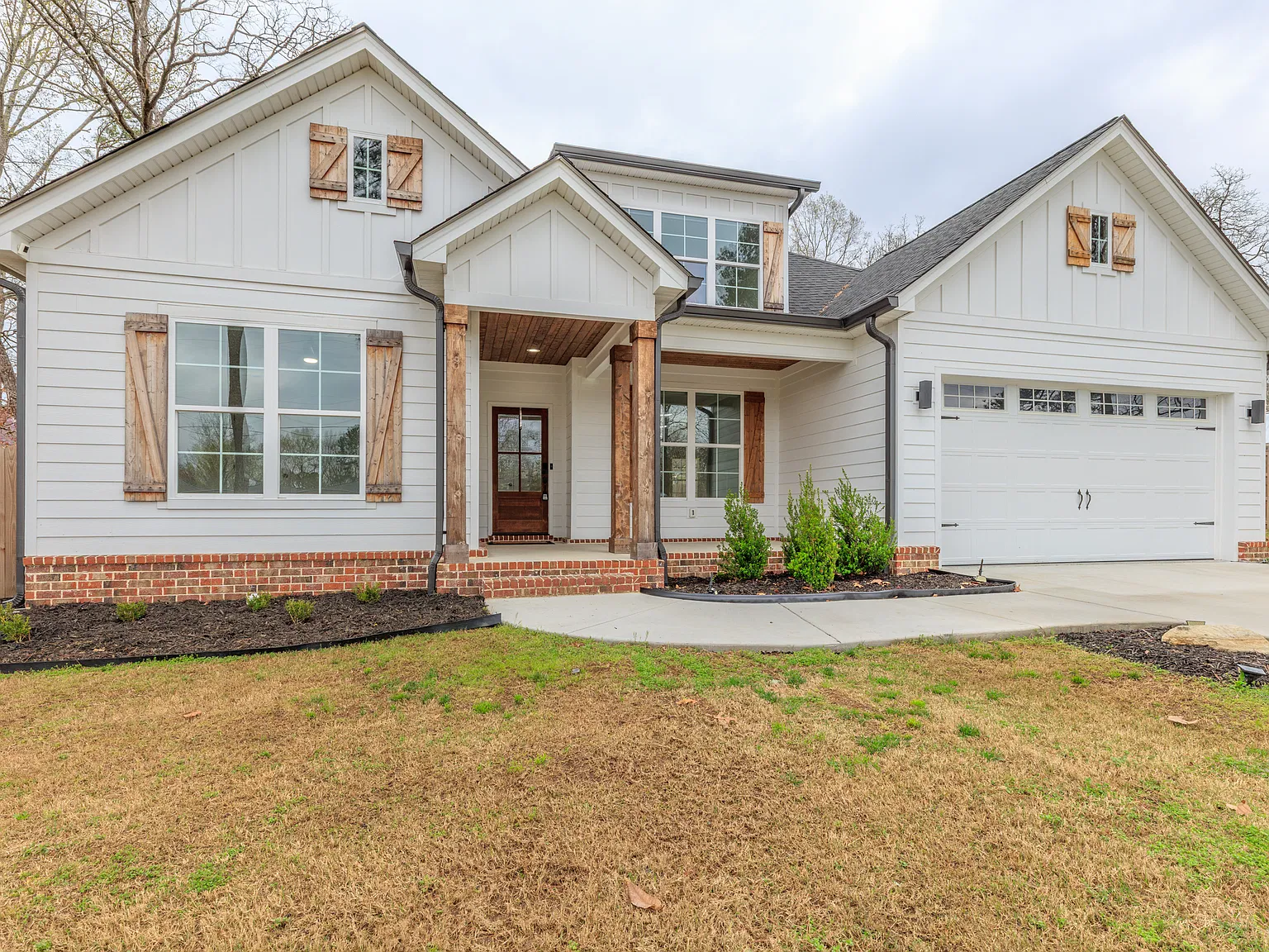 4 bed, 2225 sqft, $3,200 — Photo 1