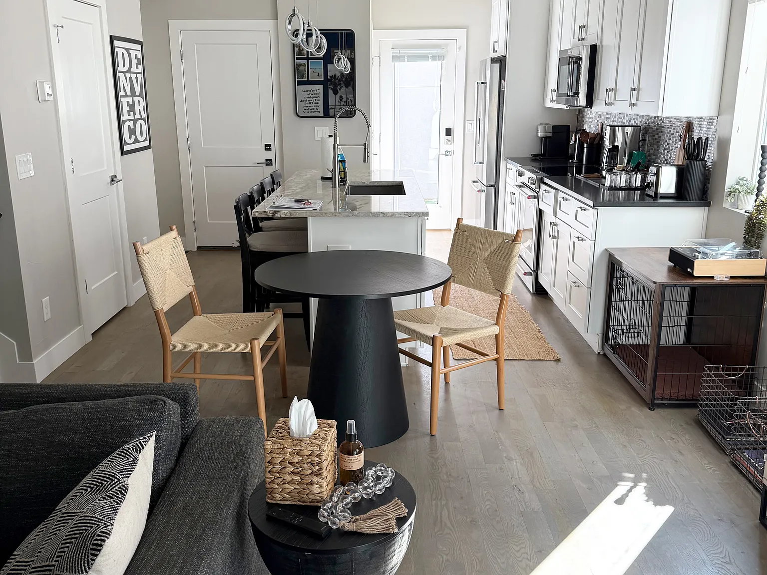 3 bed, 1537 sqft, $4,200 — Photo 3