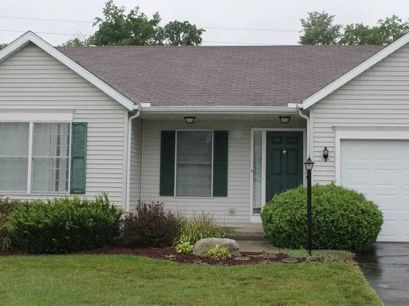 25945 Heatherfield Dr, Elkhart, IN 46514