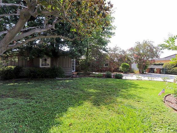 3rd image of 3806 Rosehedge Dr