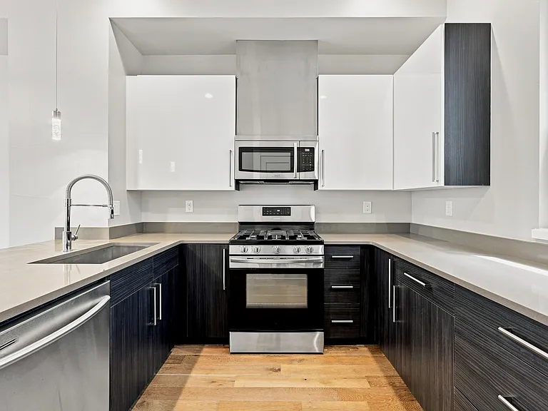 3832 Jason St #5A — Photo 31