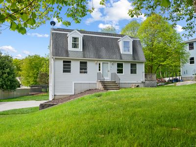 43 Hickory Lane, Waterford, CT, 06385