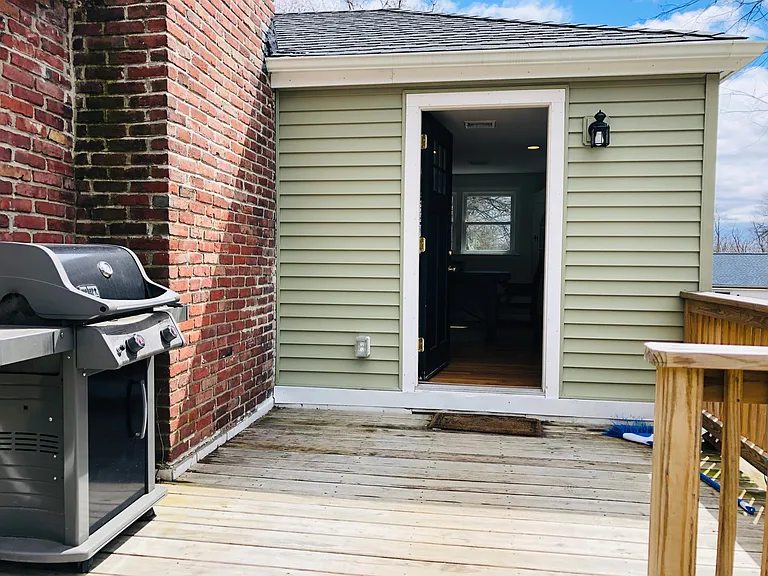 15 Belmont St #A — Photo 3