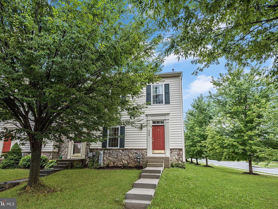 1st image of 2200 Barnet Ct