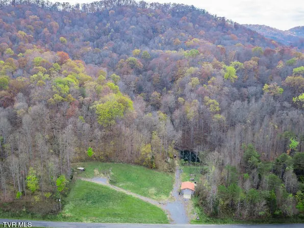 928 Millers Bluff Rd, Surgoinsville, TN 37873