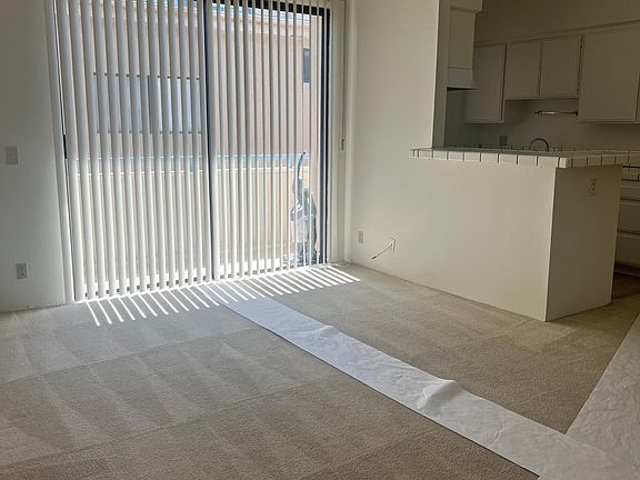 2nd image of 2572 S Centinela Ave #6