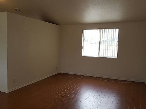 5th image of 15676 Fairgrove Ave
