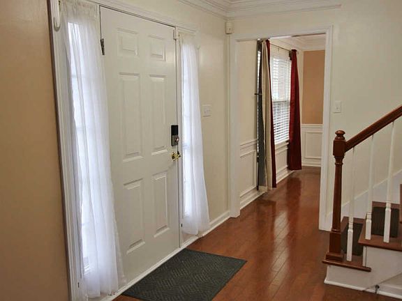 4th image of 1620 Wolverine Ln