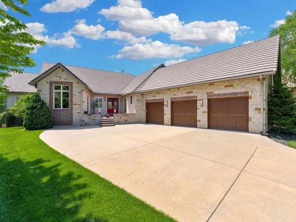 10817 E Glengate Cir, Wichita, KS 67206