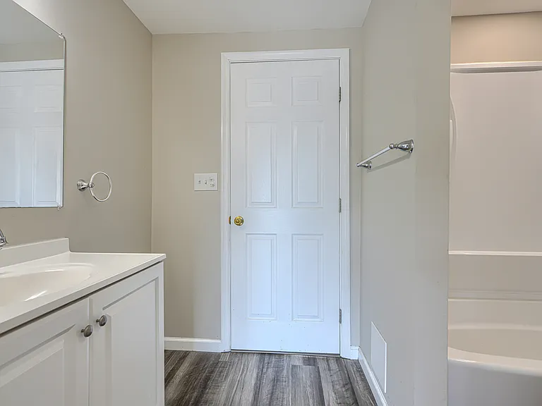 209 Bridge Dr — Photo 41