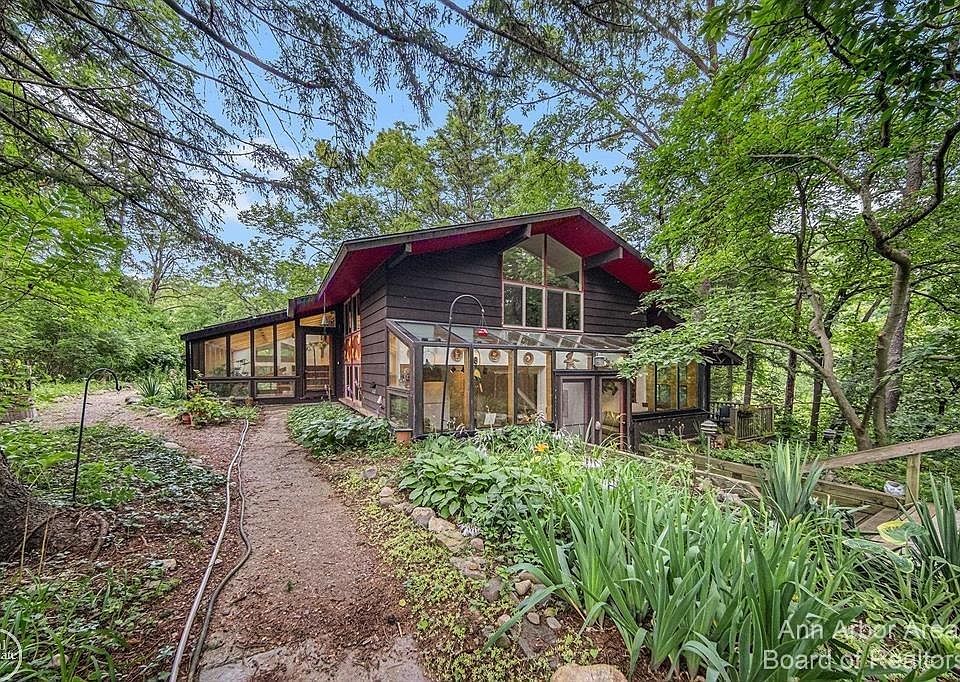 1300 Chalmers Dr, Ann Arbor, MI 48104 MLS 3295566 Zillow