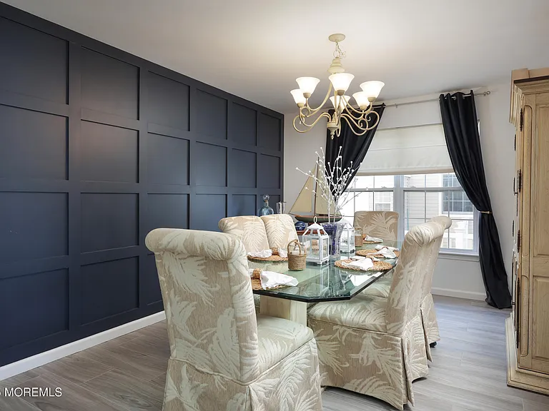 11 Peaksail Dr — Photo 7