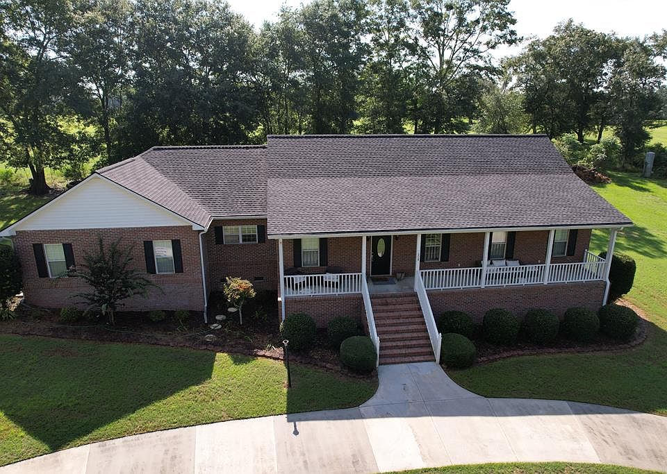 1st image of 224 Horseshoe Dr