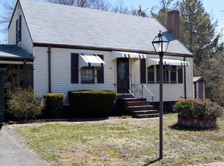 21 Pond Ln, Randolph, MA 02368