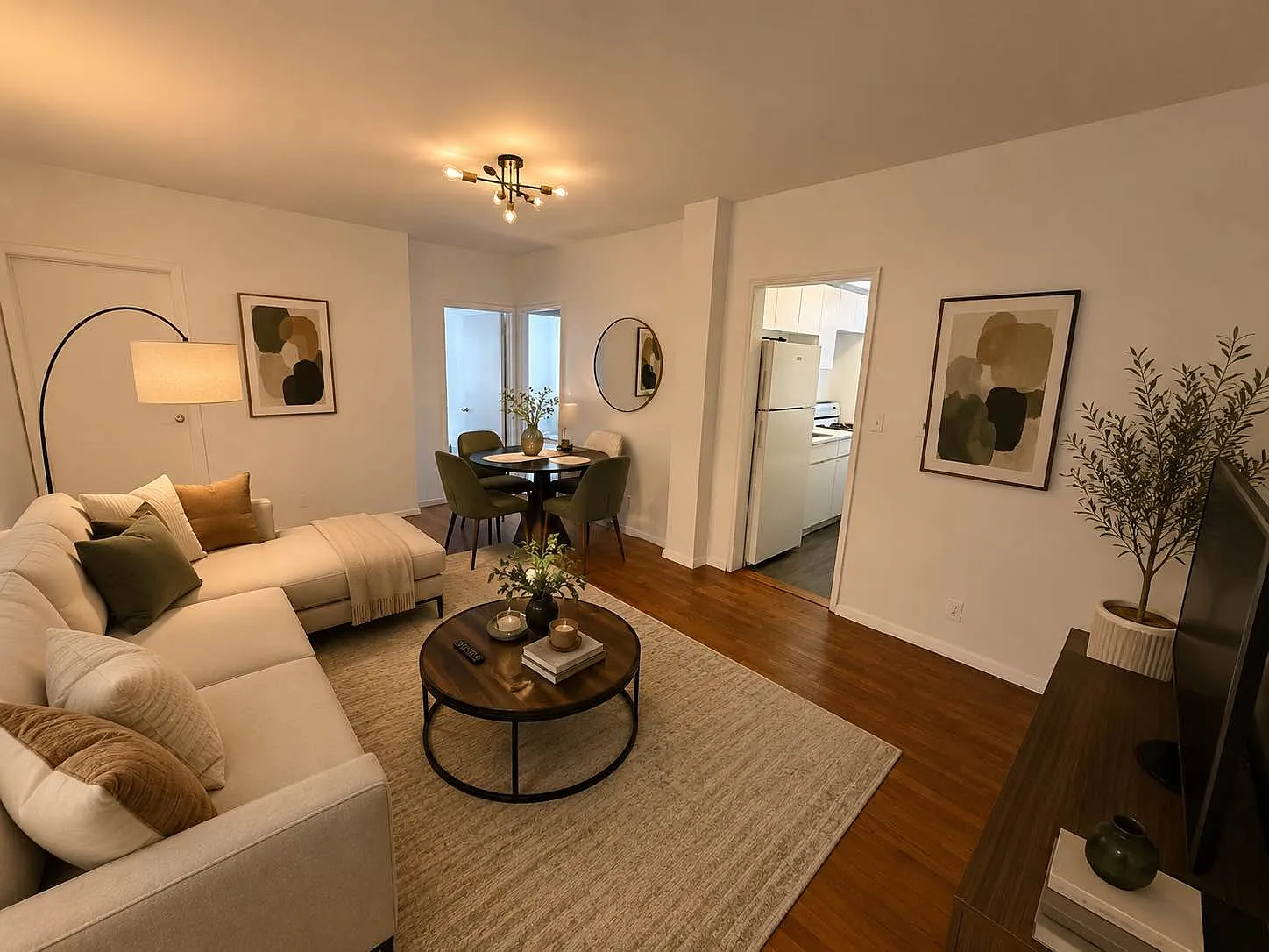 350 East 30th Street — Photo 3